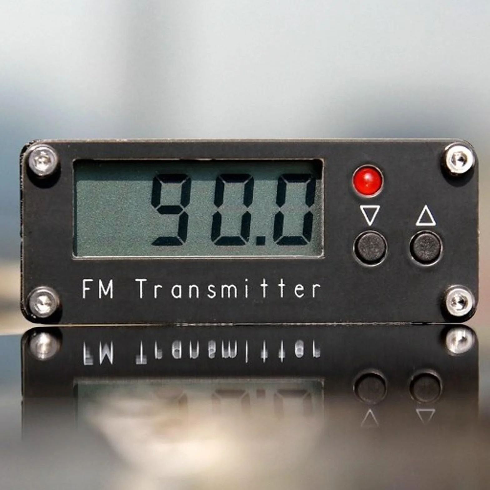 Cryfokt Trasmettitore FM a Lungo Raggio 2000 M, Stazione Radio FM Stereo con Jack Audio da 3,5 Mm, da 76 a 108 MHz, per Chiesa, Drive-in, Cinema, Parcheggio, Scuola, Supermercato
