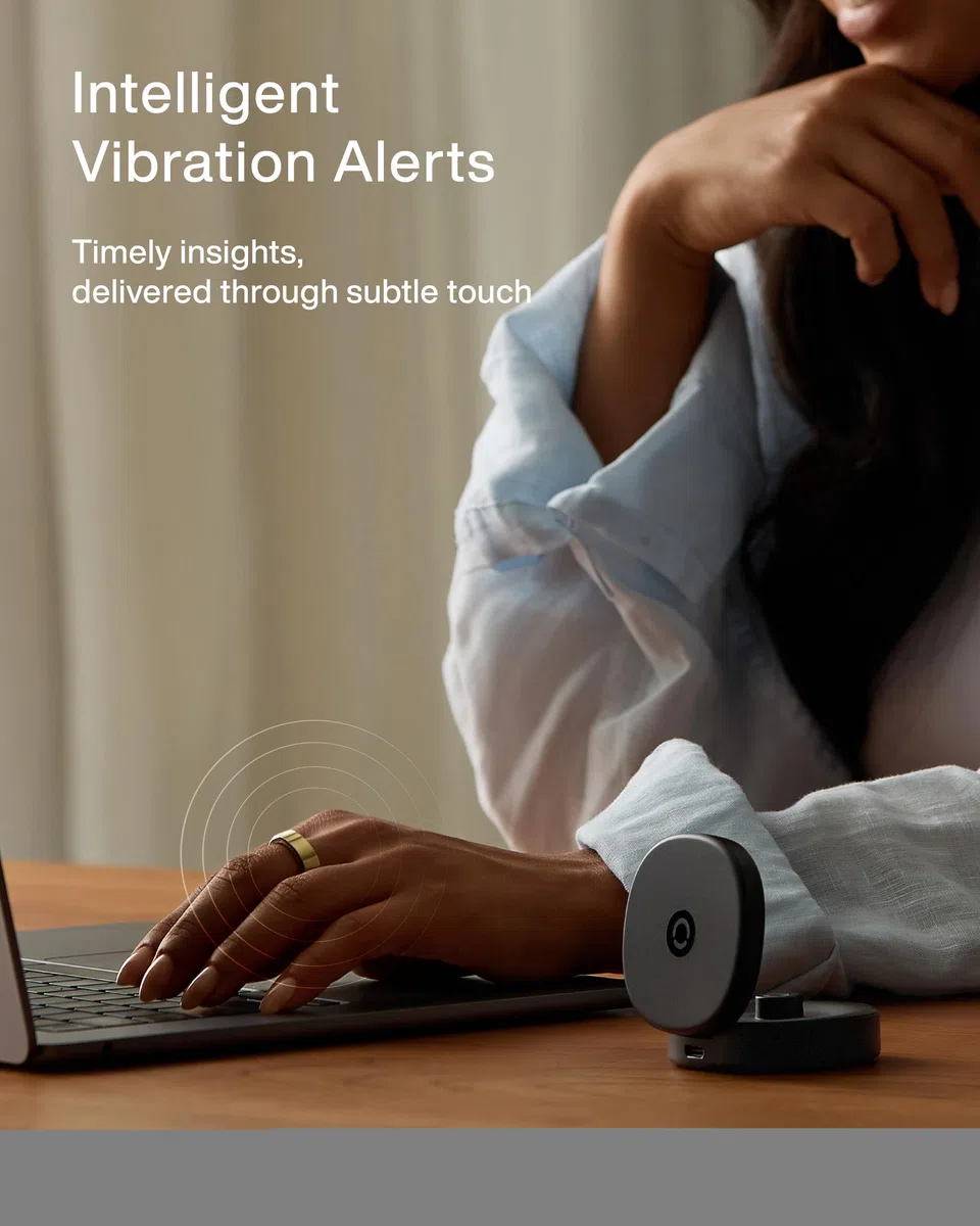 Anello Intelligente RingConn Gen 3 con Monitoraggio della Pressione, Sonno, Fitness e Frequenza Cardiaca, Avvisi a Vibrazione, Senza Abbonamento App, Batteria fino a 14 Giorni (12,Argento Futuristico) | Primo anello intelligente con Tendenze Vascolari. Av