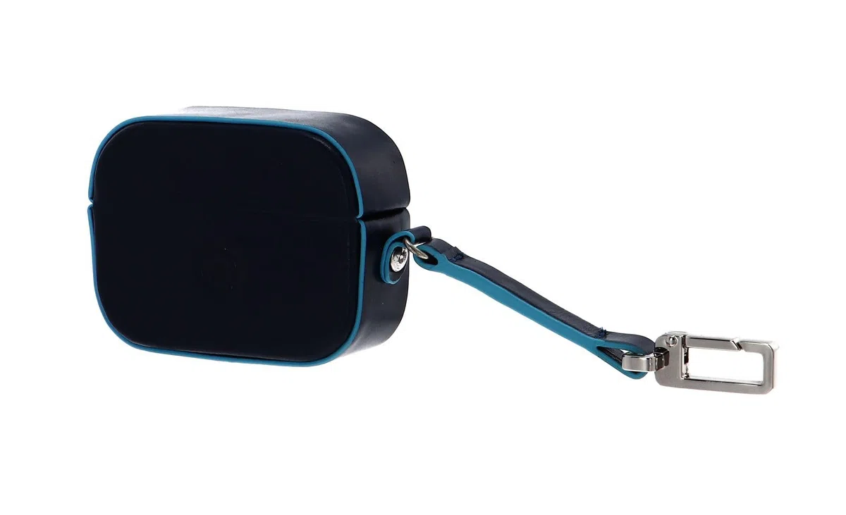 PIQUADRO - Custodia per Auricolari Pelle Blue Square - Unisex - Blu Notte | Salvaspazio, Protettiva, Moschettone, Trasferte, Uso quotidiano