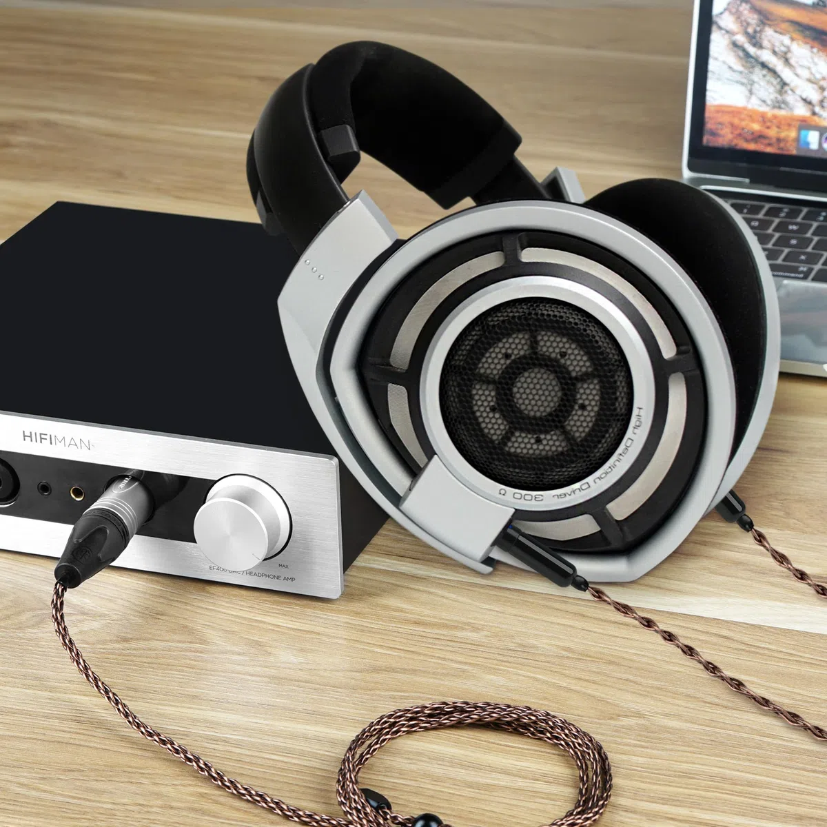 Geekria Apollo 6N OCC cavo di upgrade per cuffie, rame monocristallo a 8 trecce, da 4-pin XLR a serie HD800, compatibile con Sennheiser HD800S/HD800/HD820, connettore bilanciato Neutrik 1,5 m