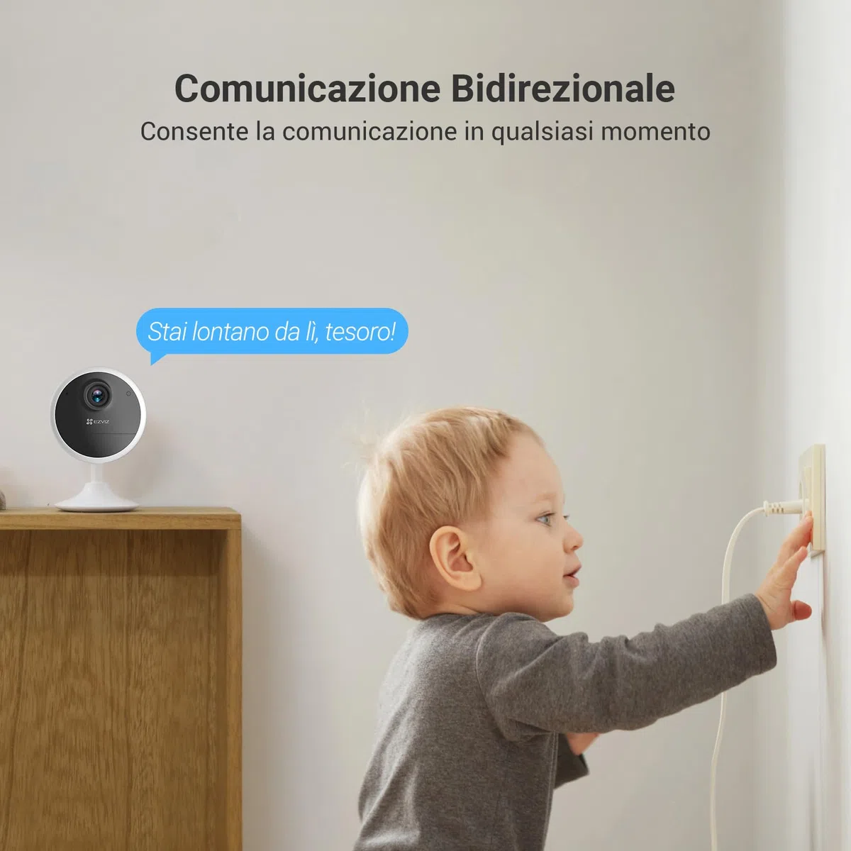 EZVIZ Telecamera di sorveglianza WiFi interna con batteria, Camera di sicurezza IP 1080P, Rilevamento di persone, Audio bidirezionale, Supporto di schede fino a 512GB, Compatibile con Alexa, CB1