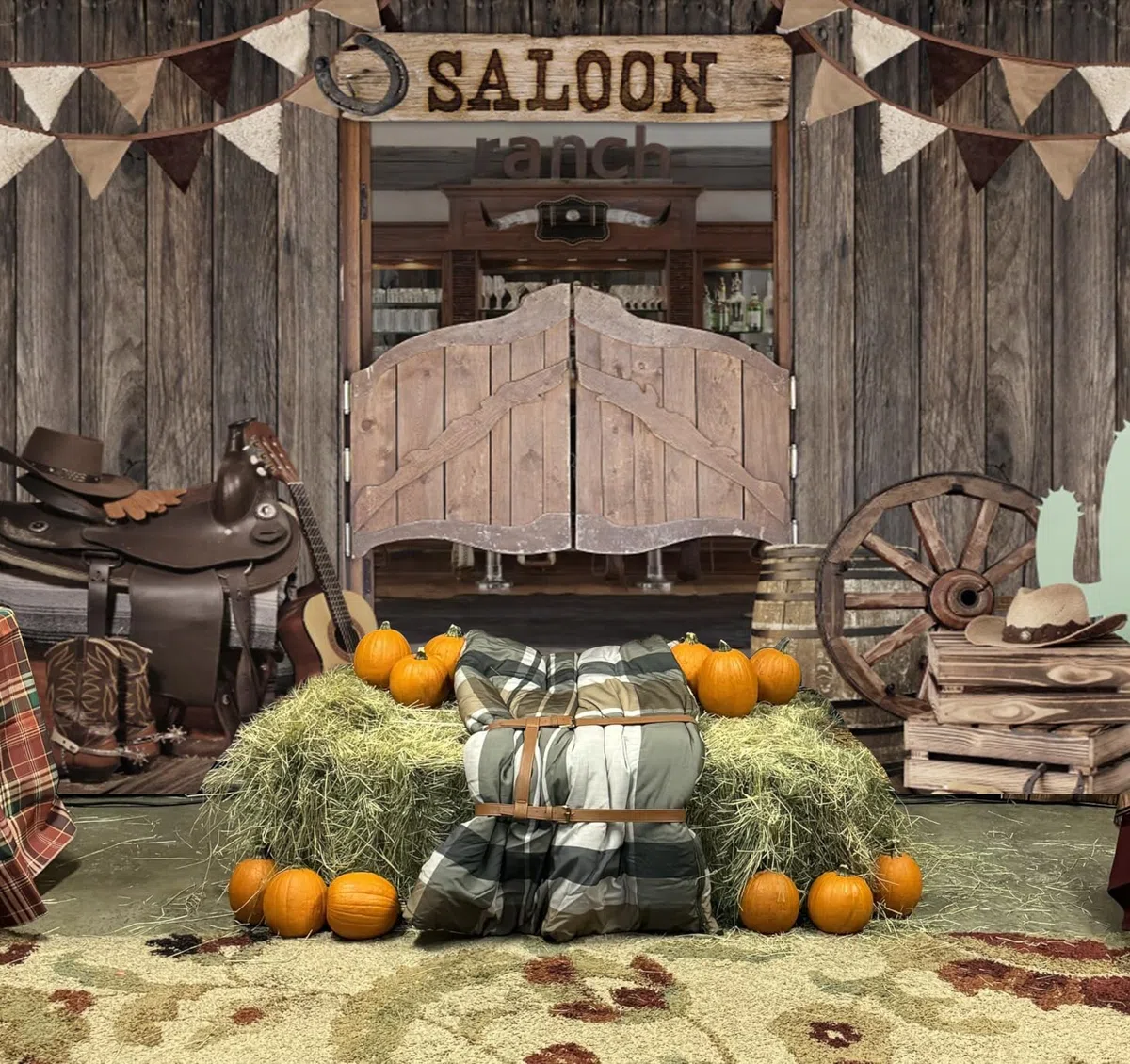 Western Saloon Fondale 3 x 2,4 m Western Wood Barn Door Sfondo per fotografia Western Wild West Cowboy Rodeo Decorazioni per feste a tema Studio Photo Booth Puntelli