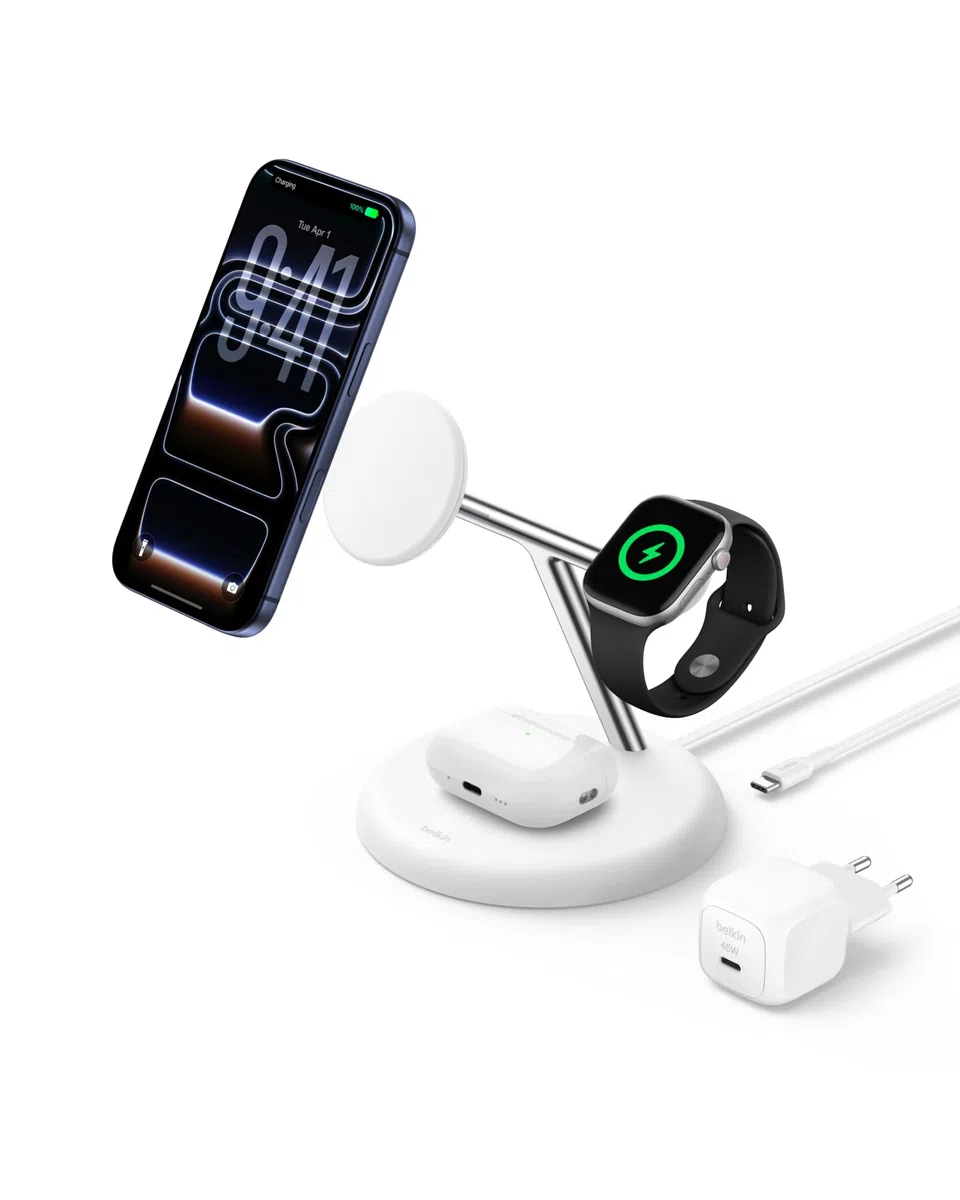 Belkin UltraCharge Caricatore Wireless Qi2.2 25W 3 in 1 - Bianco | Caricatore Wireless Magnetico MagSafe, Certificato Qi2.2 per iPhone, Apple Watch, Auricolari, Cavo USB-C e Alimentatore 45W