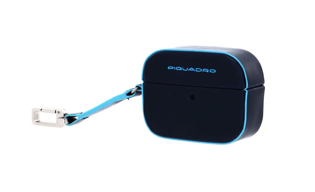 PIQUADRO - Custodia per Auricolari Pelle Blue Square - Unisex - Blu Notte | Salvaspazio, Protettiva, Moschettone, Trasferte, Uso quotidiano