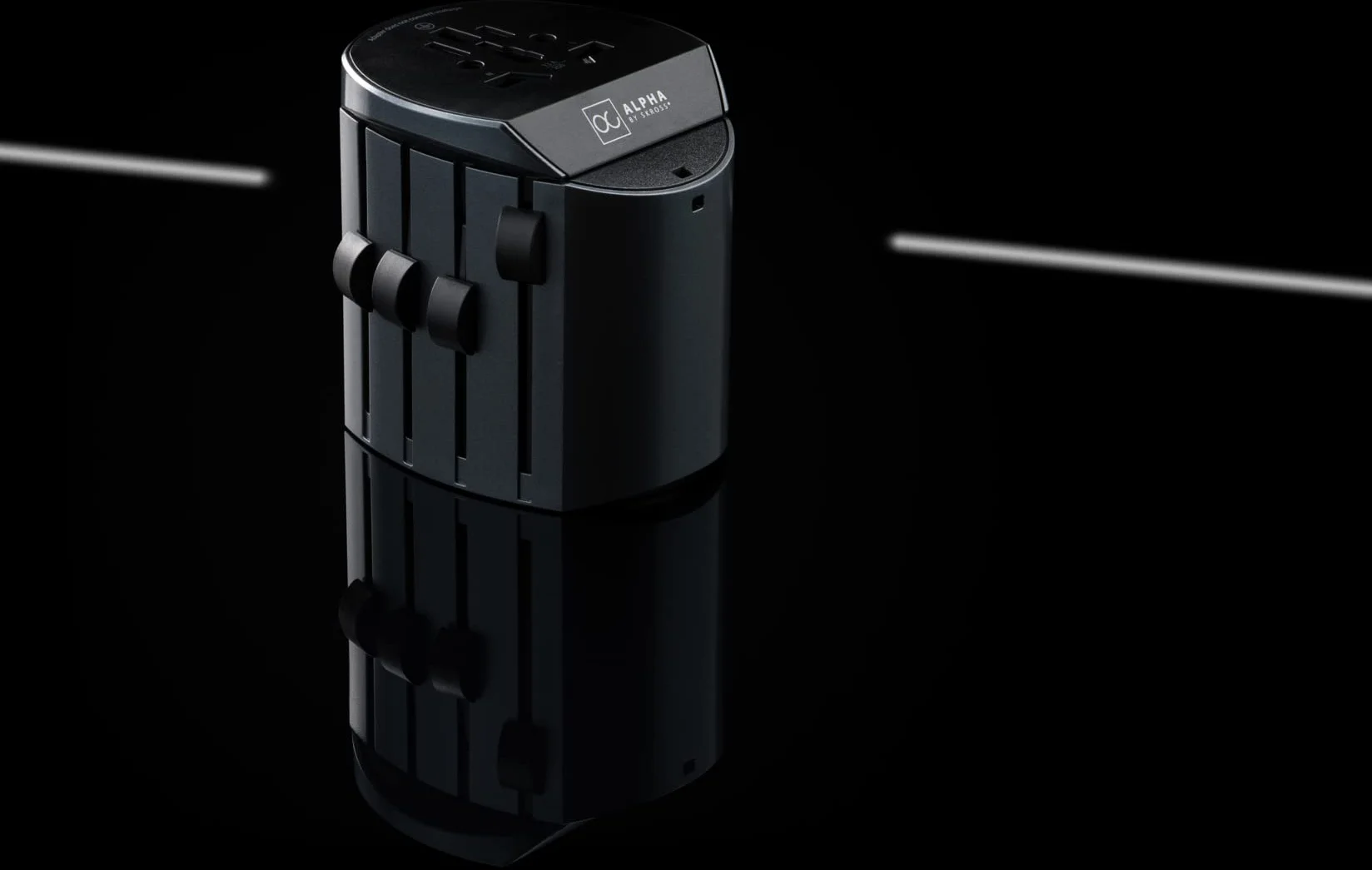 SKROSS | 1.104100 | Alpha Line | Adattatore Universale da Viaggio Completo per Prese a 2 o 3 Poli - 10 A - Fino a 2.500 watt (adatto anche a PC e Asciugacapelli - 5 Anni Garanzia Internazionale