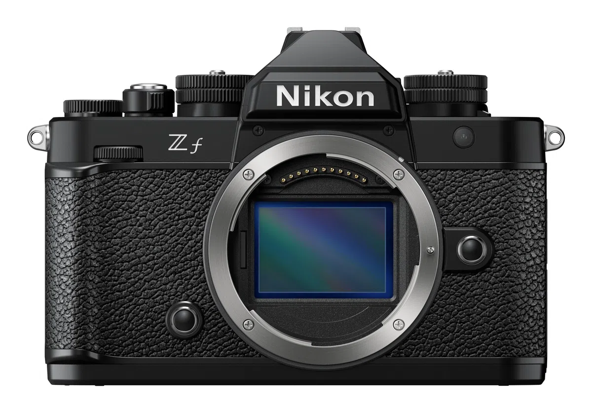 Nikon Zf body Mirrorless Full Frame con SD, 4K, nera, versione Nital | CMOS 24.5 MP, 4K UHD Camera Mirrorless full frame, design vintage, Lexar SD 128GB inclusa. 6 anni garanzia Nital