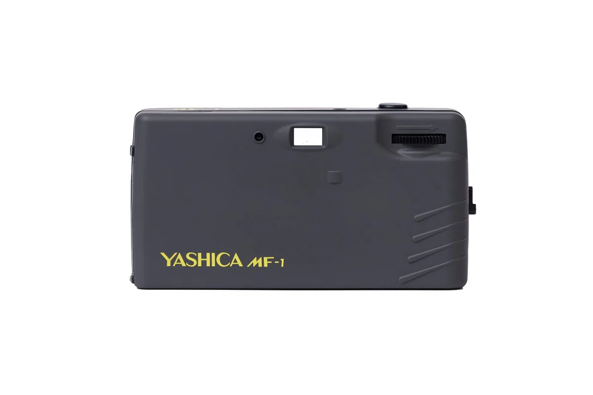 Yashica MF1Y grigio 35mm set di fotocamere (fotocamera + inserire pellicola + batteria + cinghia) una macchina fotografica ricaricabile SOSTENIBILE usa e getta