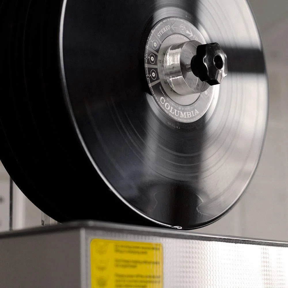 Macchina per la pulizia a ultrasuoni dei dischi in vinile, pulizia profonda con kit di 6 stendibiancheria, timer 0-20 minuti per un lavaggio e una manutenzione efficaci dei dischi
