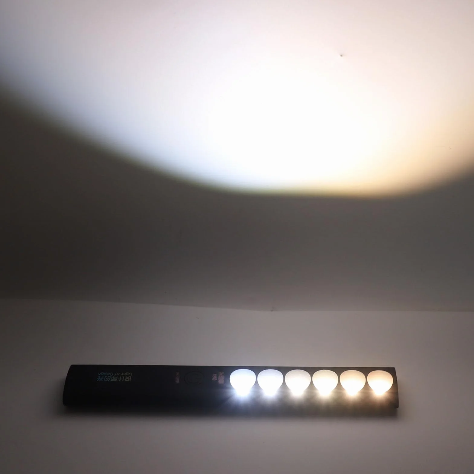 Lampada a Temperatura Colorata Stick Portatile Luce Professionale Bacchetta Ricaricabile Photography Light Wand 2700K - 6000K 6 Modalità per Video