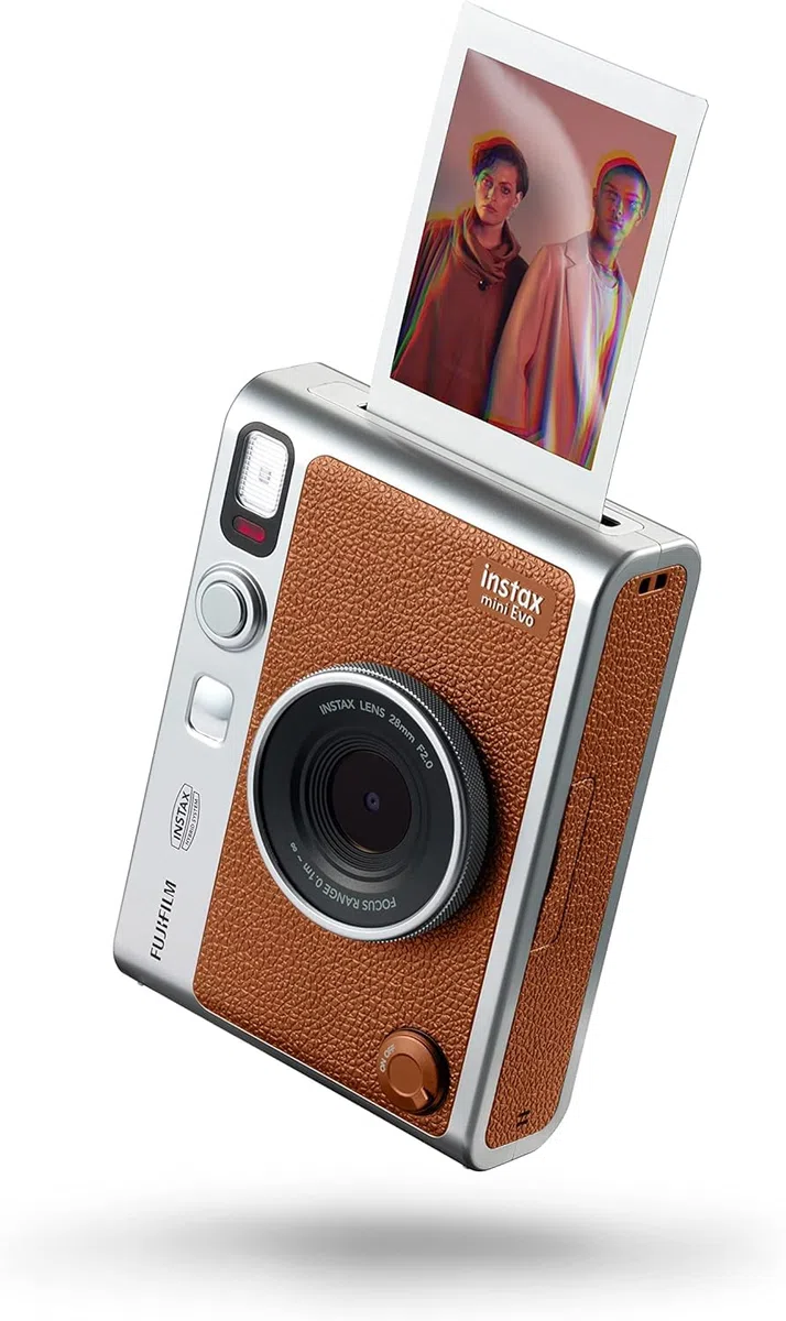Fujifilm instax mini Evo Brown - Fotocamera Ibrida Istantanea e Digitale e Stampante per Smartphone + Confezione da 20 Pellicole Istantanee instax mini, Dimensioni Stampa 86 mm x 54 mm