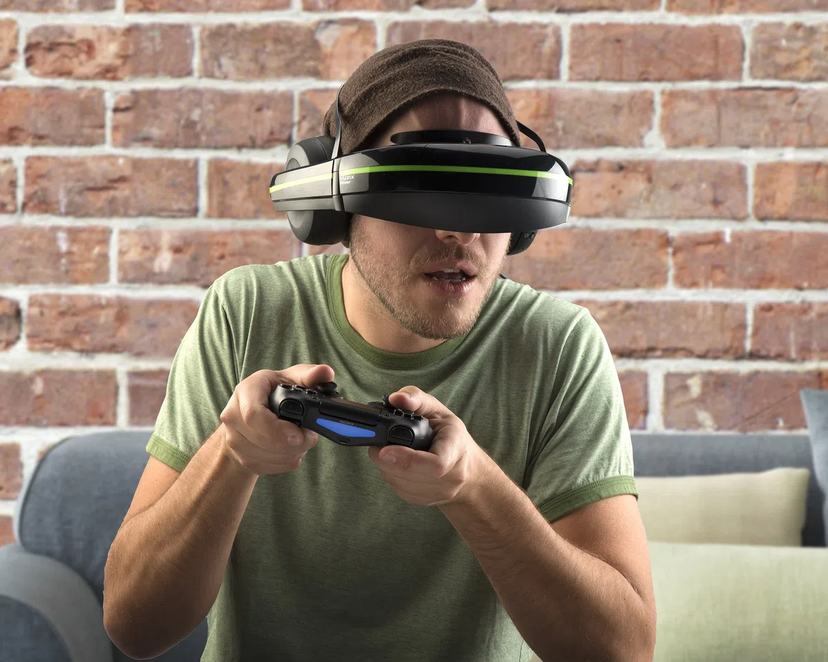 VUZIX iWear Video Cuffie indossabili per Intrattenimento mobile e VR