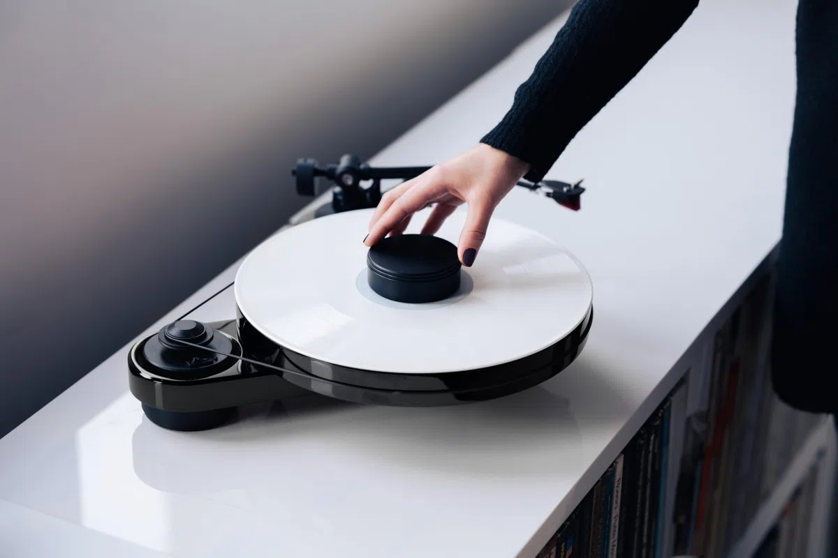 Pro-Ject Record Puck DS, peso della piastra pesante in acciaio inox per ridurre le risonanze indesiderate, 915 g (nero)