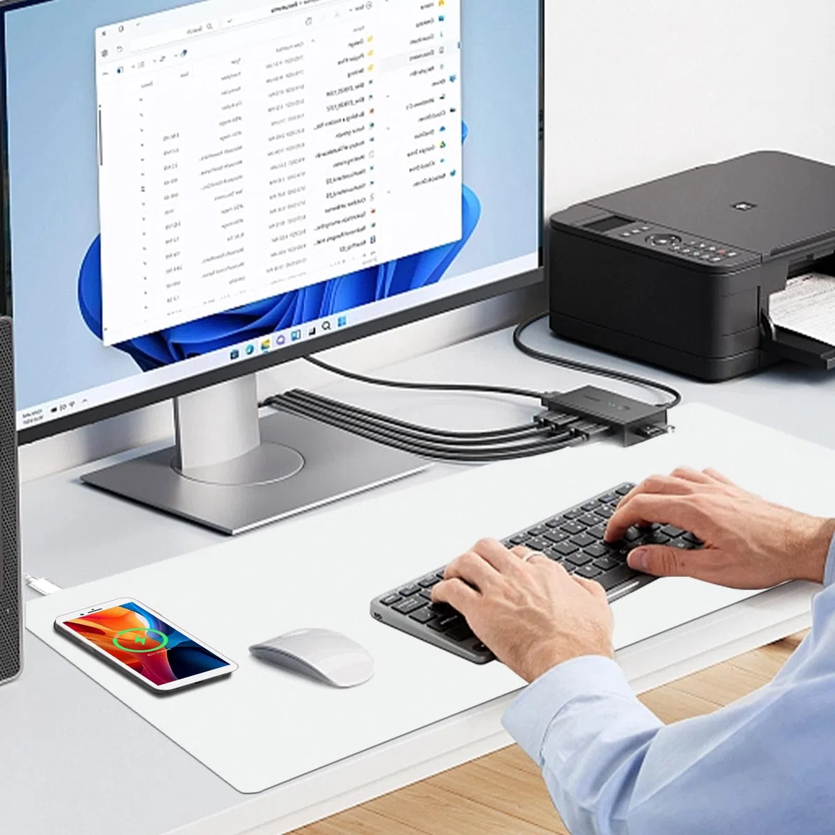 Tappetino da scrivania con ricarica wireless, tappetino per mouse bianco con caricabatterie wireless, tappetino da scrivania opaco per desktop, tappetino per mouse da gioco, tappetino per mouse grande